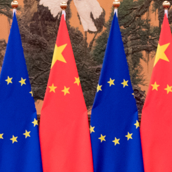 Bandeira da UE e da China